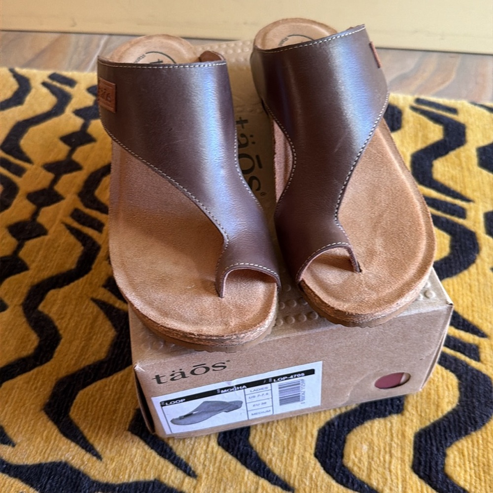 Taos Footwear Brown Leather Sandals - Picture 4 of 4